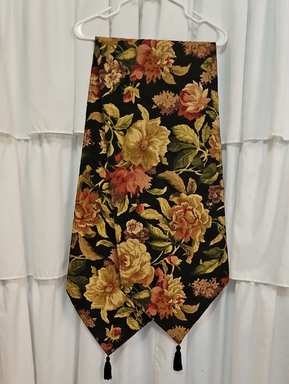 Vintage Moody Botanical Floral Table Runner